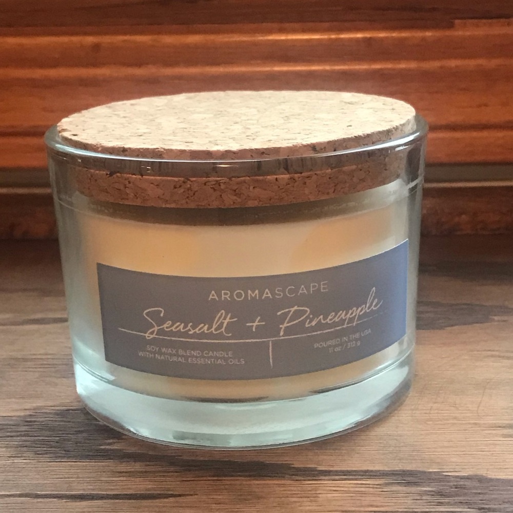 New 3-wick Aromascape Seasalt+Pineapple Candle.